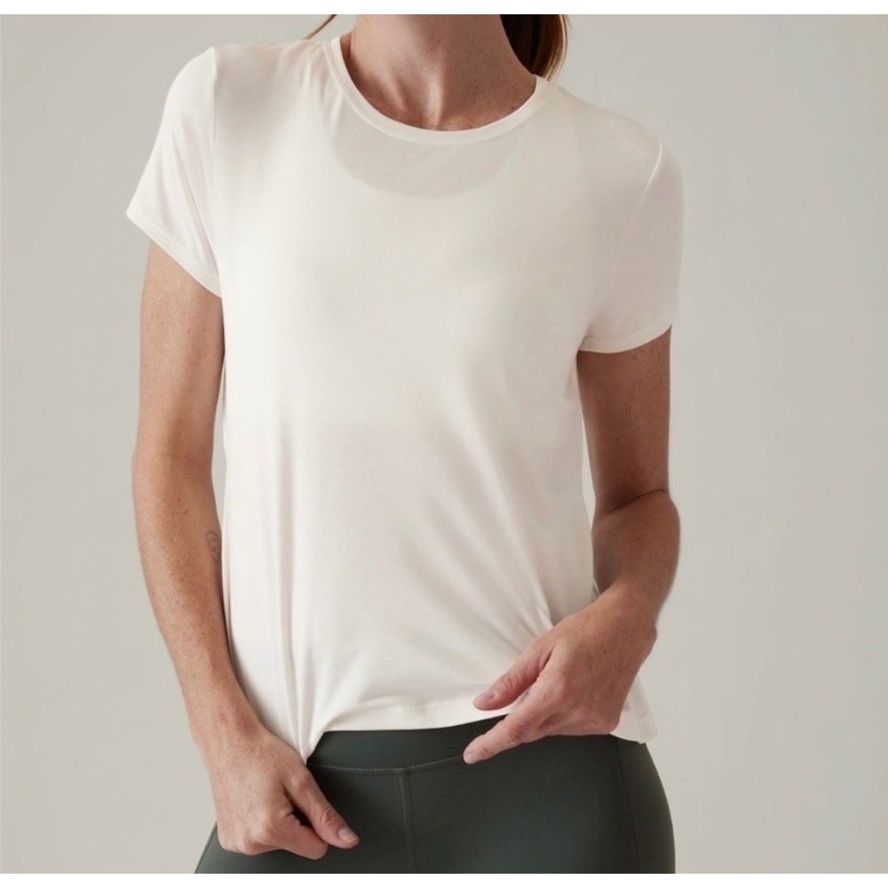 Athleta Air Out Cinch Open Back White Tee Size‎ XL Workout Gym